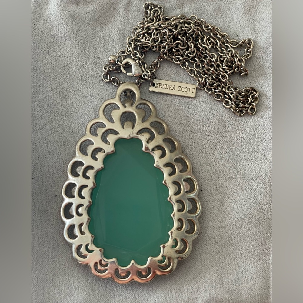 Kendra Scott Necklace